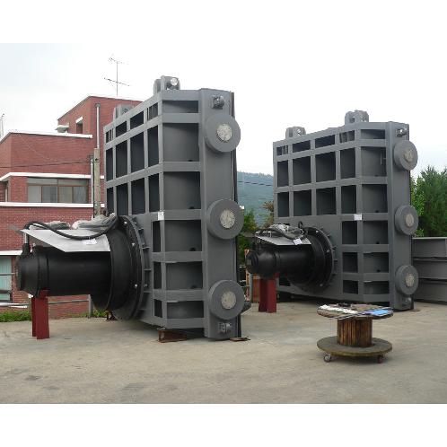 Gate Pump™ | pump gate, gate pump, sump pump, submersible pump, flood gate, hydro gate, water gate, spindle actuator, hinged gate, hinged pump gate, hinged gate pump, pumping station, pump station, pumping house, pump house