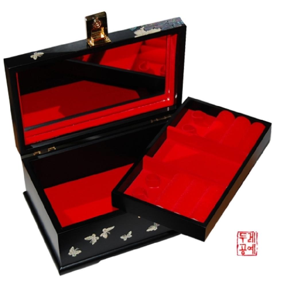 Lacquerware jewlery box