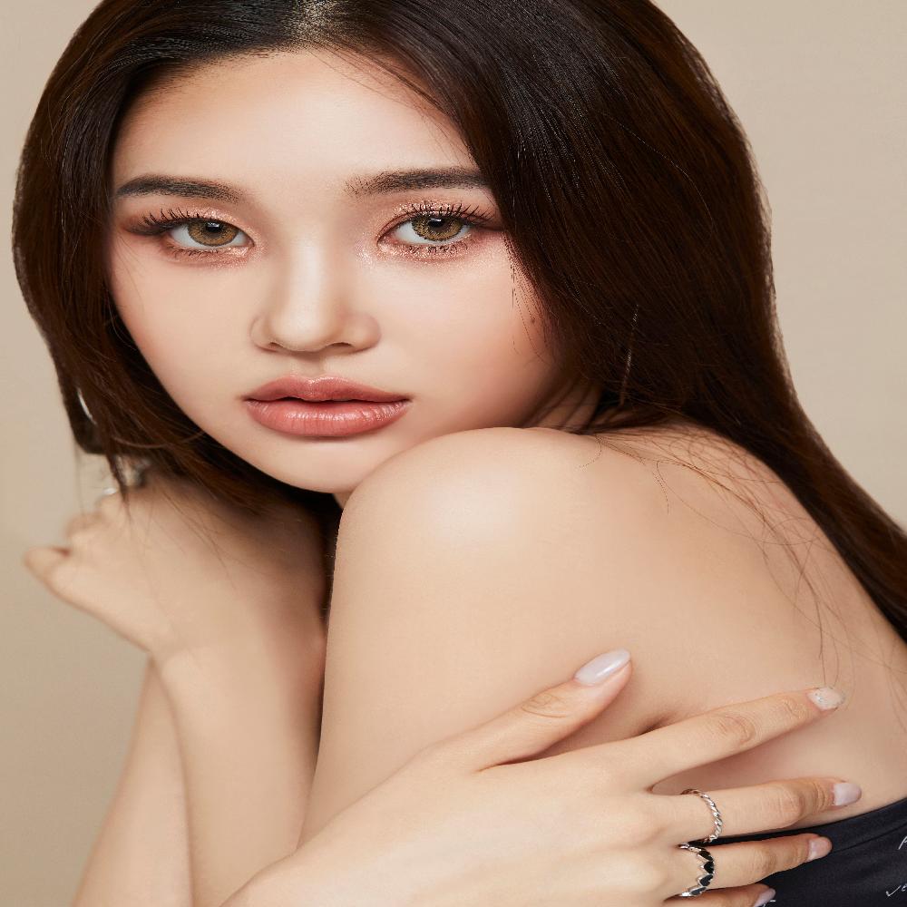 JS  clear  and color contact lens