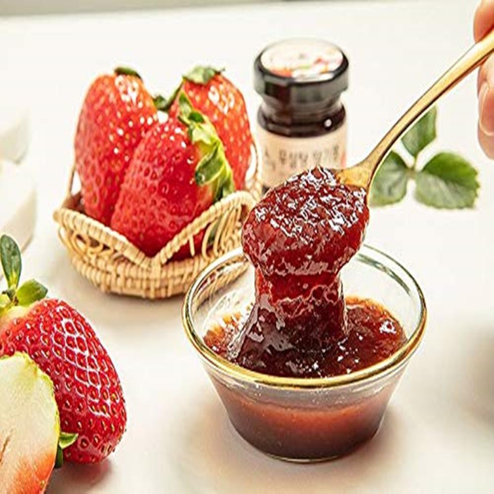 Father's Hill Korean natural Sugar free Strawberry Jam Preserve with grain syrup Fruit Spread 9.87oz