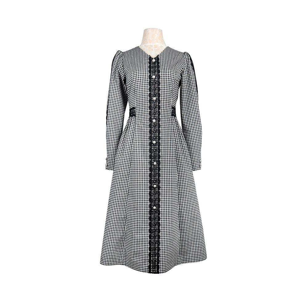 Pearl button lace check dress | Check patterned dress,longsleeve dress,Summer dress